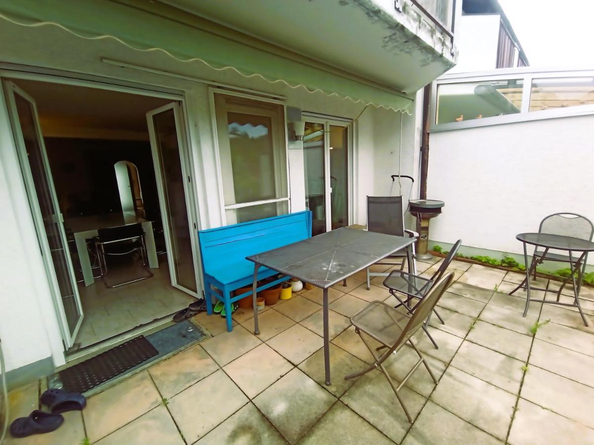 Grosses Zimmer Bad Kueche Wohnzimmer Terasse Garten Zentral Ruhig Landsberg am Lech Buitenkant foto