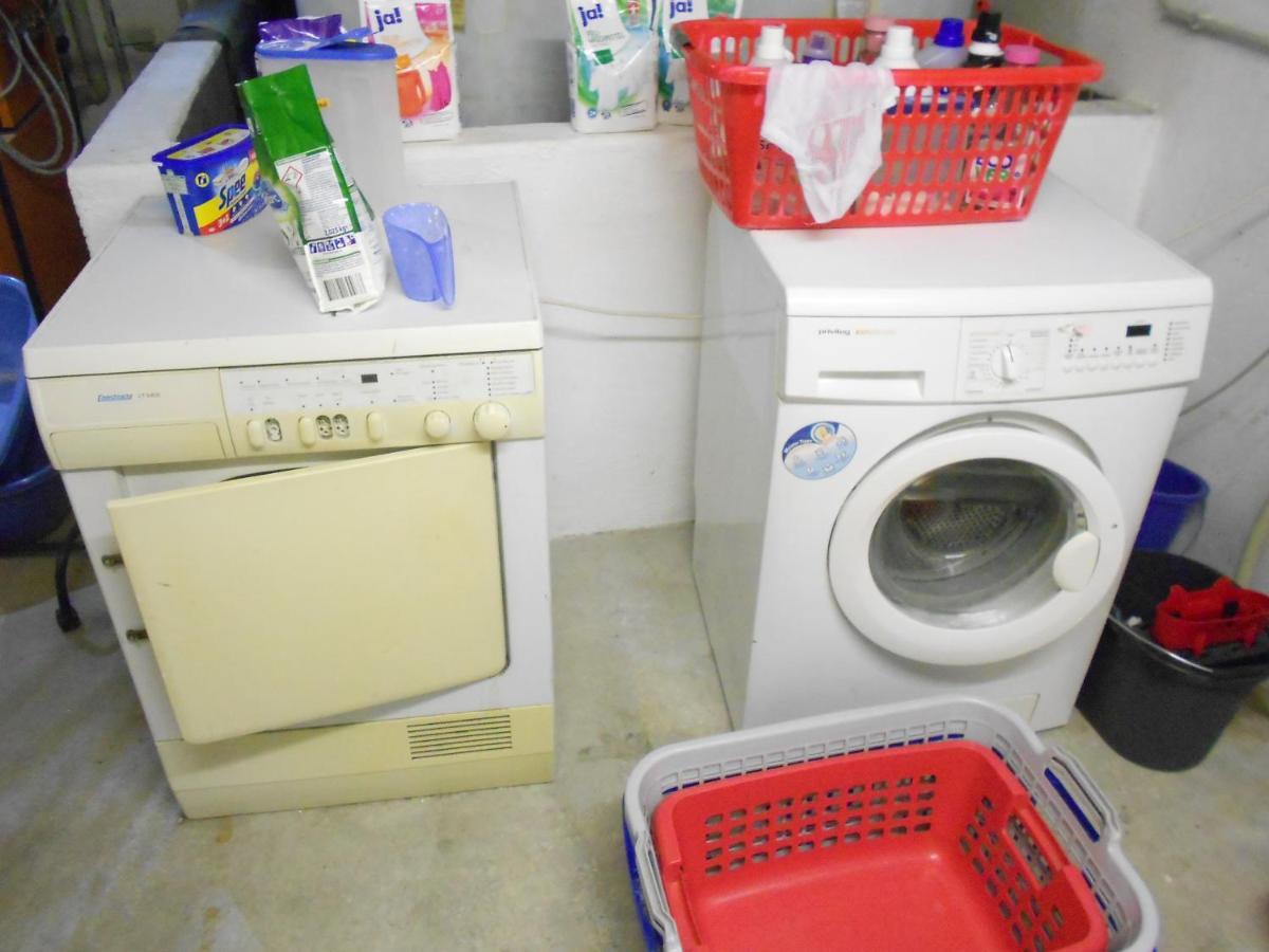 Grosses Zimmer Bad Kueche Wohnzimmer Terasse Garten Zentral Ruhig Landsberg am Lech Buitenkant foto