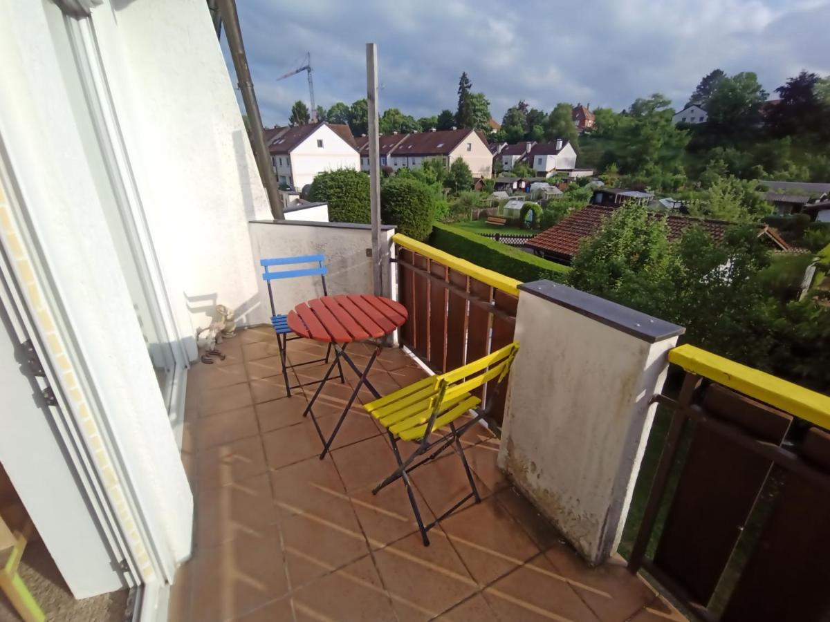 Grosses Zimmer Bad Kueche Wohnzimmer Terasse Garten Zentral Ruhig Landsberg am Lech Buitenkant foto