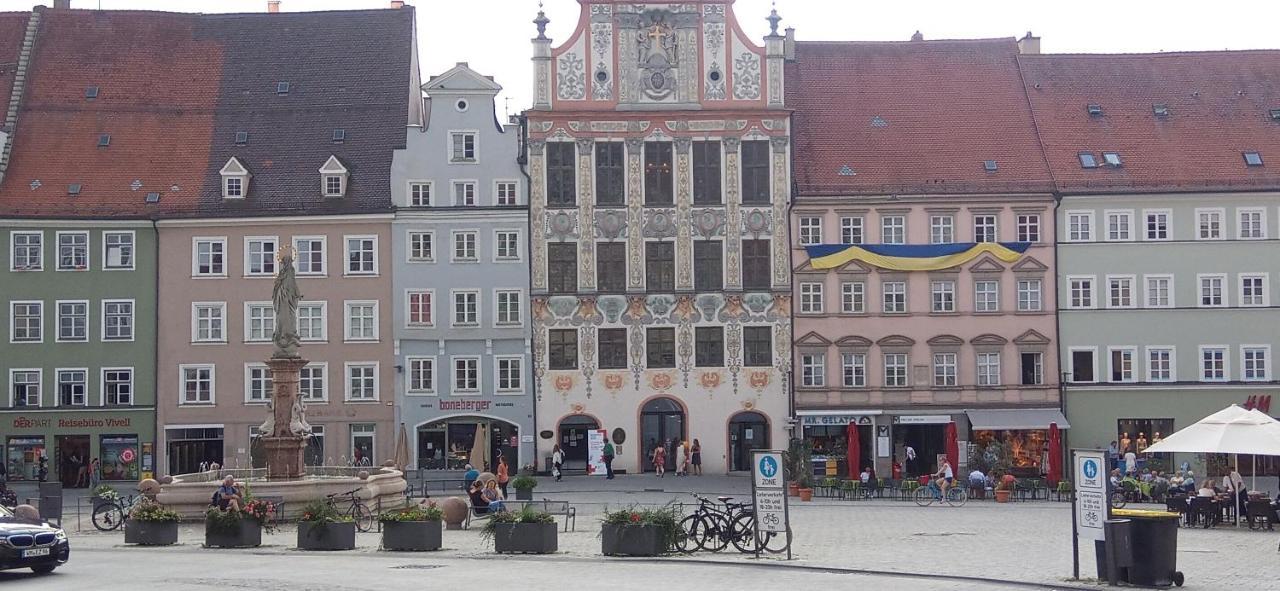 Grosses Zimmer Bad Kueche Wohnzimmer Terasse Garten Zentral Ruhig Landsberg am Lech Buitenkant foto