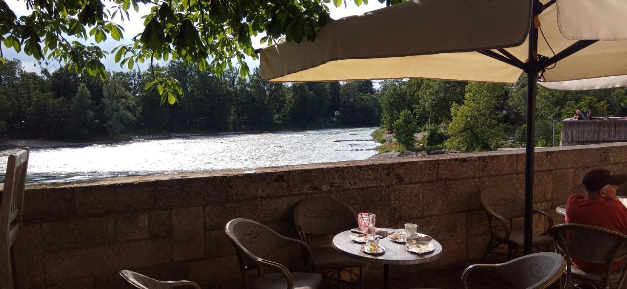 Grosses Zimmer Bad Kueche Wohnzimmer Terasse Garten Zentral Ruhig Landsberg am Lech Buitenkant foto